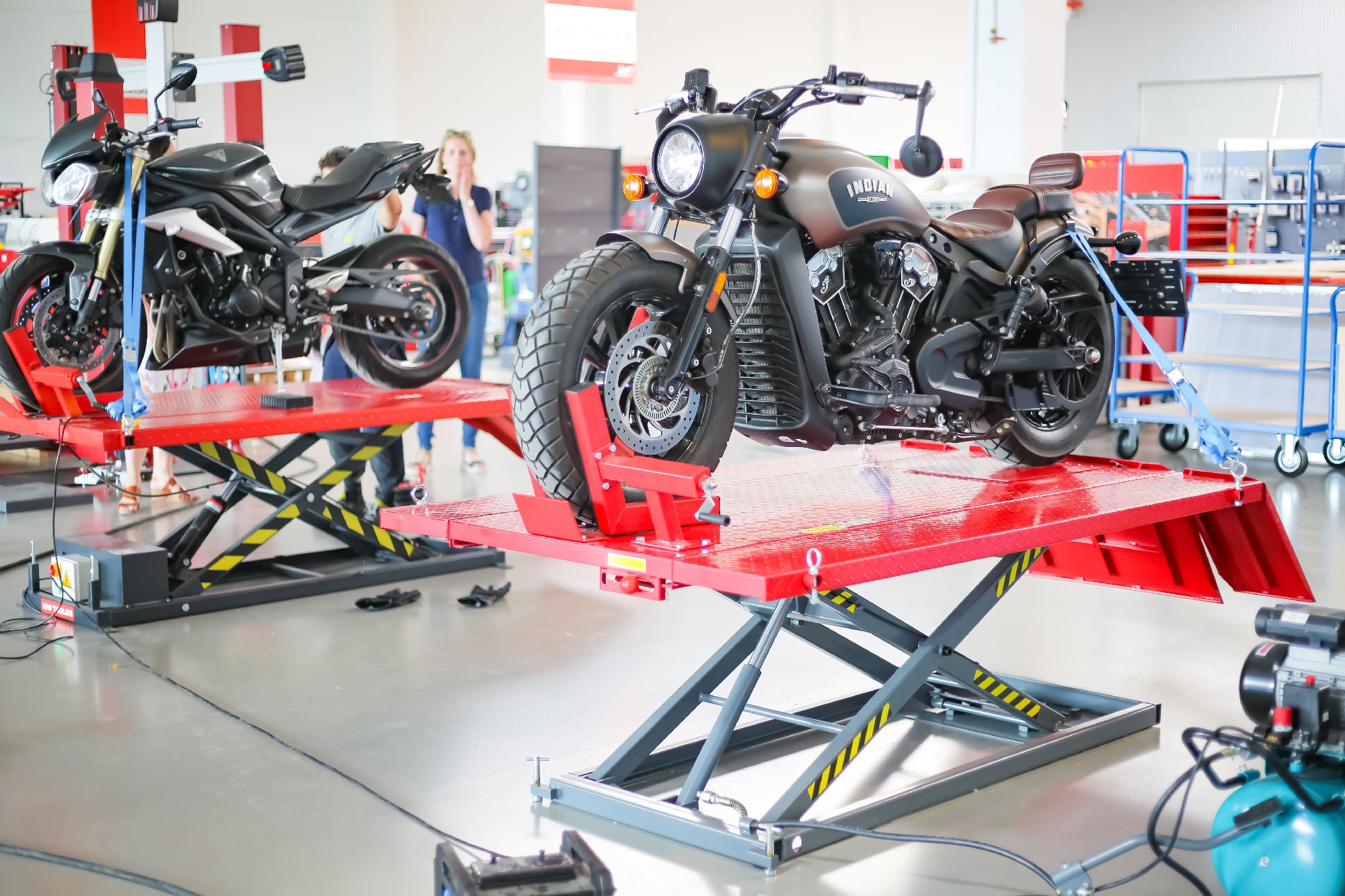 Elevador Hidroneumático Motos TPSL 700 kg